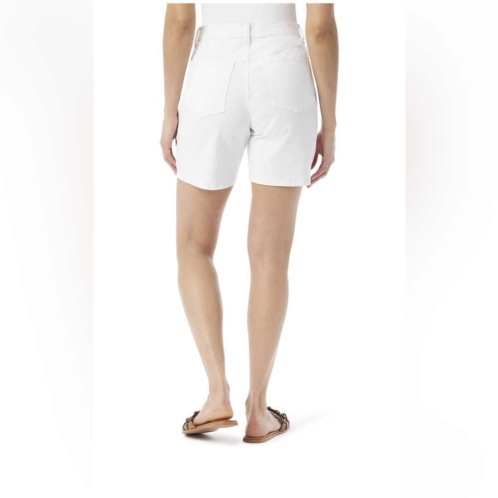 Gloria Vanderbilt, Amanda, All Around Slimming Effect, White Denim Shorts